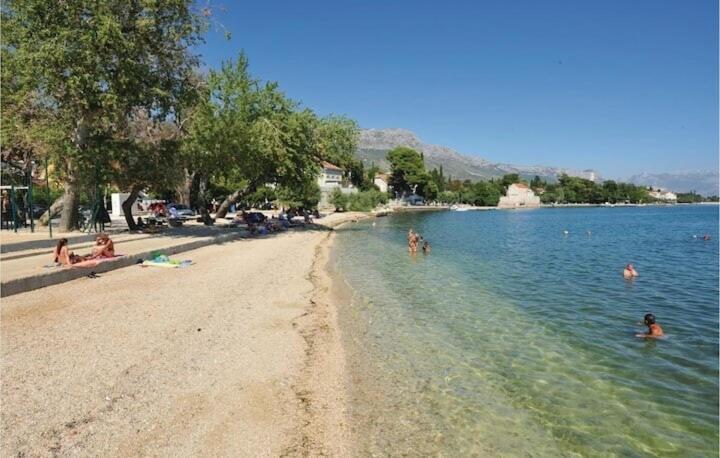 Spacious Apartment Close To The Sea In Kastel Luksic Kaštela المظهر الخارجي الصورة