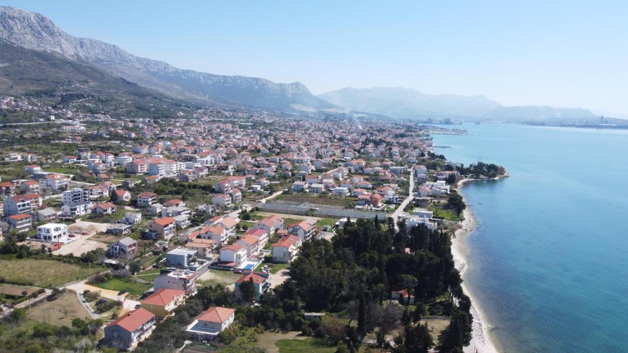 Spacious Apartment Close To The Sea In Kastel Luksic Kaštela المظهر الخارجي الصورة