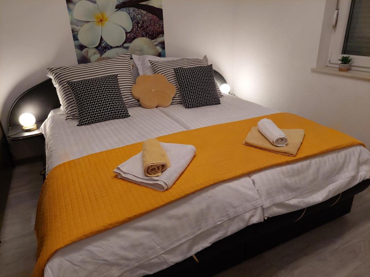 Spacious Apartment Close To The Sea In Kastel Luksic Kaštela المظهر الخارجي الصورة