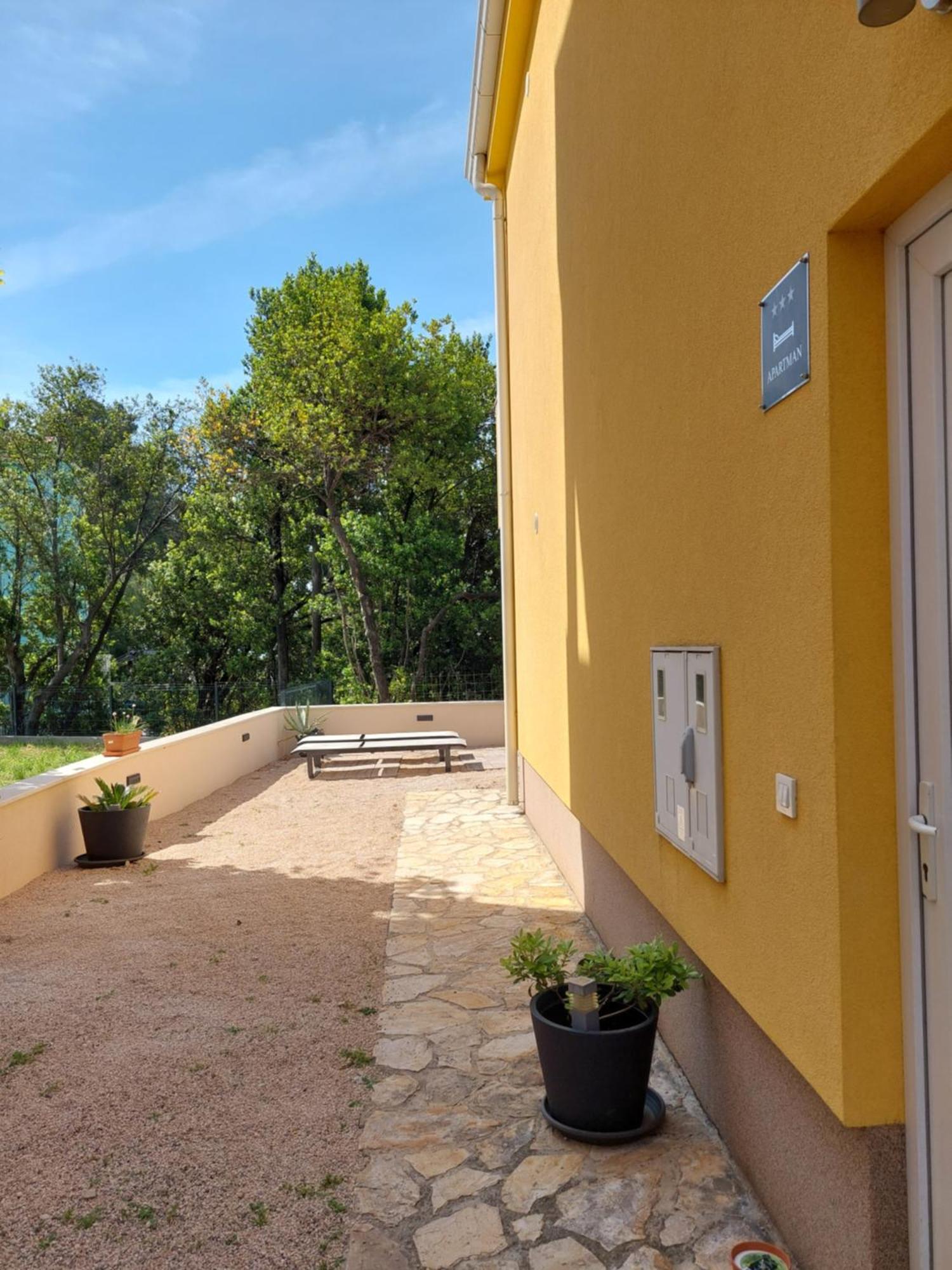 Spacious Apartment Close To The Sea In Kastel Luksic Kaštela المظهر الخارجي الصورة